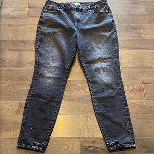Good American Charcoal Skinny Jeans